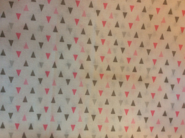 Pink & Gray Triangles on White 2018 - 8" round
