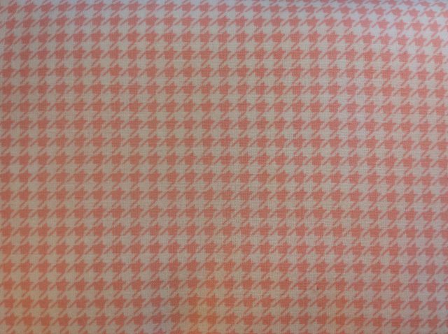 Peach and white houndstooth