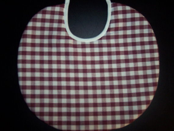 Burgundy Gingham - 8" round